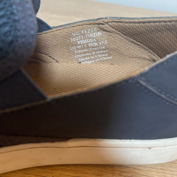 OluKai Womens Pehuea Slip-On Shoes Navy Blue Size 7.5 Coastal Resort - Picture 7 of 9